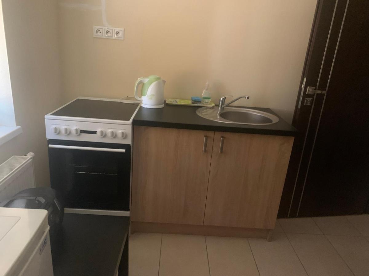 Reštaurácia-penzión ALTANA Ludanice Esterno foto